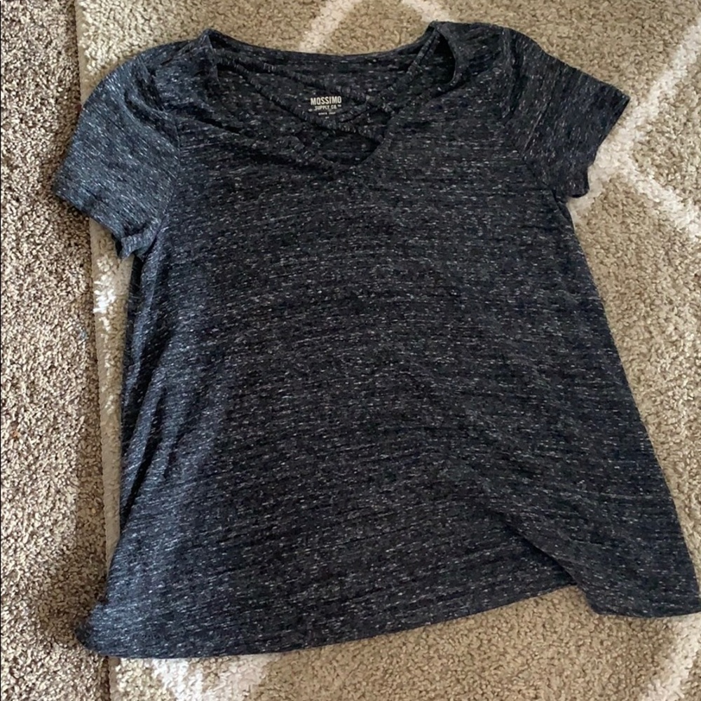grey shirt